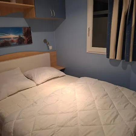 Ferienhaus Caravan Kerlinga